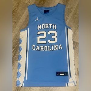 Boys North Carolina Jordan #23 Jersey Size Large